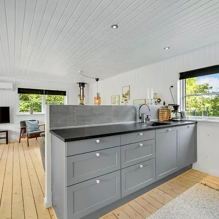 בית נופש Awesome In With Kitchen *